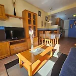 21a02 Coqueto Con Garaje By R2r Consulting Apartment Felechosa
